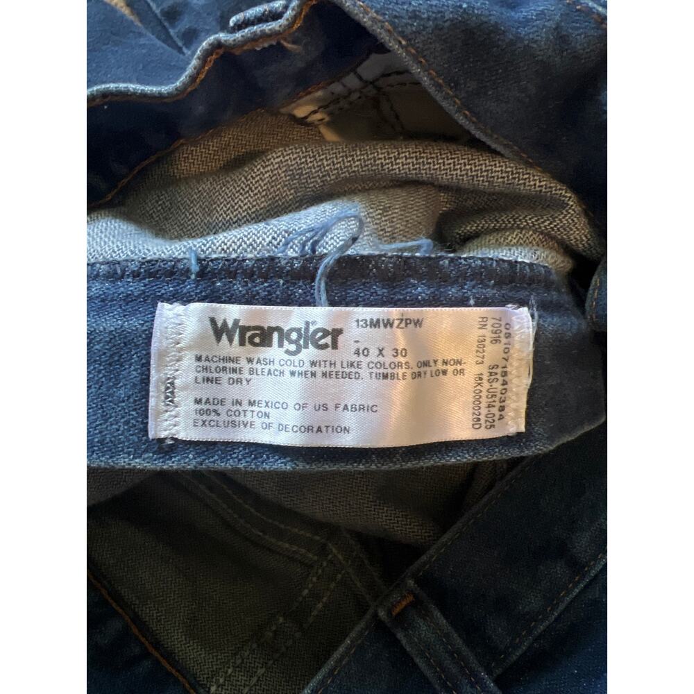 Wrangler Men’s Cowboy Cut‎ Original Fit Jeans in Prewashed Indigo 40x30 - Picture 3 of 4